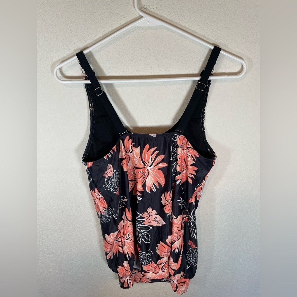 Yonique Pink & Black Floral Tankini Medium - Picture 5 of 10